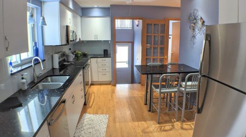 9040 Sacramento, Chicago IL 60655-2005 exterior