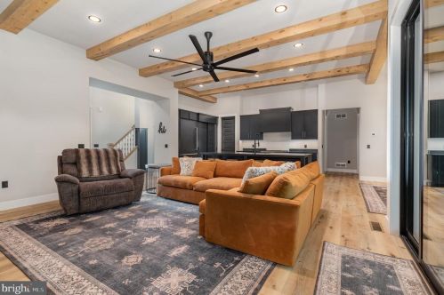 2054 Church Rd, Hummelstown PA exterior