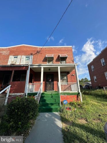 1525 Fort Davis St, Washington, DC 20020-6025