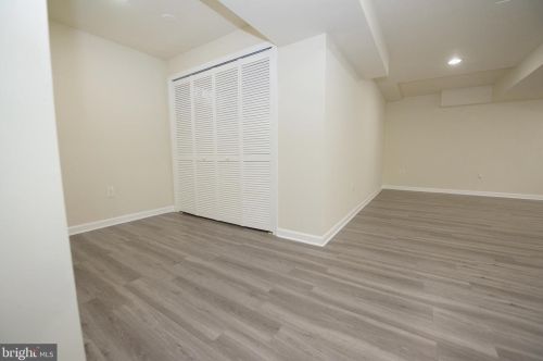 362 Bowler Ct, Piscataway NJ 08854-6649 exterior