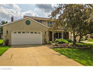 10117 Bexley Cir, Cleveland, OH 44136-2565