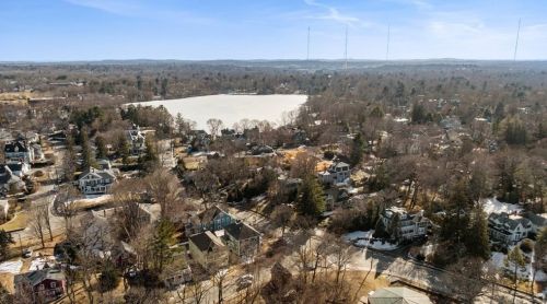 120 Pleasant St, Newton MA 02459-1810 exterior