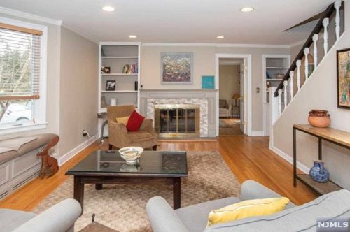 103 Lake Rd, Demarest, NJ 07627-1223