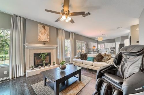 11211 Appletree Ln, Austin TX 78726-1341 exterior