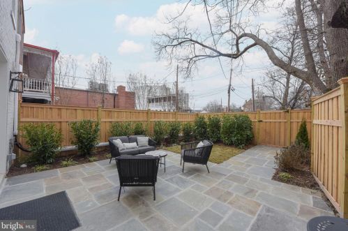 803 Cameron St, Alexandria VA  22314-2410 exterior