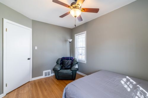 3758 5 Pl, Milwaukee WI 53204-3906 exterior