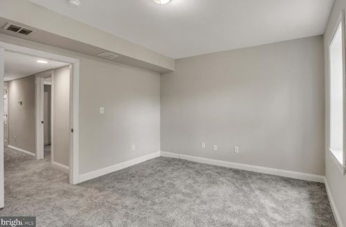 256 Clay St, Trenton NJ 08611-1716 exterior