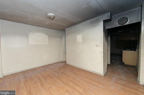 1302 Park Blvd, Camden NJ 08103-2756 exterior