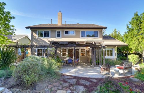 2302 Isle Royale Ln, Davis CA 95616-6617 exterior