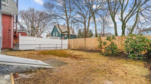 143 Bennett St, Woonsocket RI  02895-4618 exterior