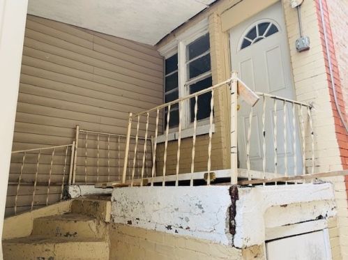 3916 Grand Ave, Chicago IL  60651-2009 exterior