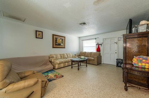 5325 Carlton St, Naples, FL 34113-8791