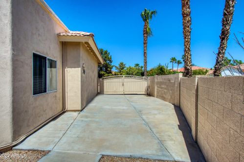 13810 34th St, Phoenix AZ  85032-5305 exterior