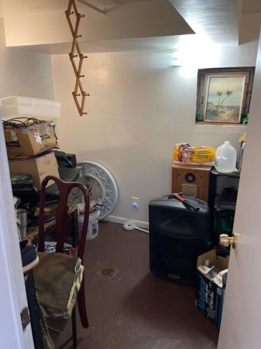 850 88 Pl, Chicago IL 60619-6908 exterior