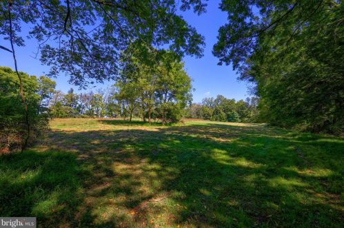 1944 Millersville Rd, Lancaster PA 17603-6153 exterior