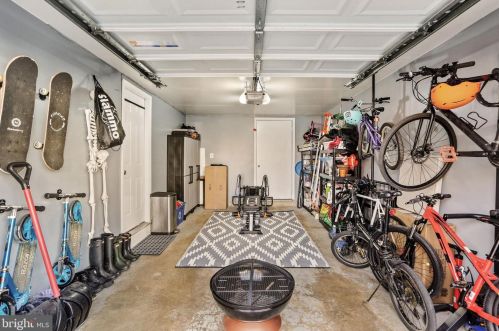 3907 Elbert Ave, Alexandria VA 22305-2045 exterior