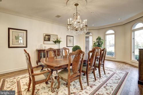 9832 Avenel Farm Dr, Rockville MD 20854-5410 exterior