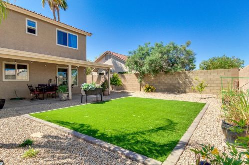 13229 40 St, Phoenix AZ 85018-1601 exterior