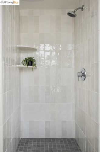 2747 Fulton St, Berkeley CA 94705-1031 exterior