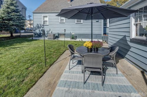 48 Coldevin Rd, Clark NJ  07066-1237 exterior