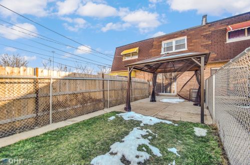 9904 State St, Chicago IL  60628-1302 exterior