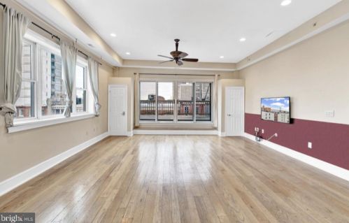 117 Chestnut St, Philadelphia PA  19106-4700 exterior