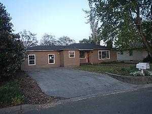 111 39th St, Yakima, WA 98901-1413