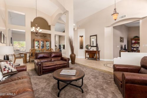 6372 Linda Ln, Chandler AZ 85226-5850 exterior