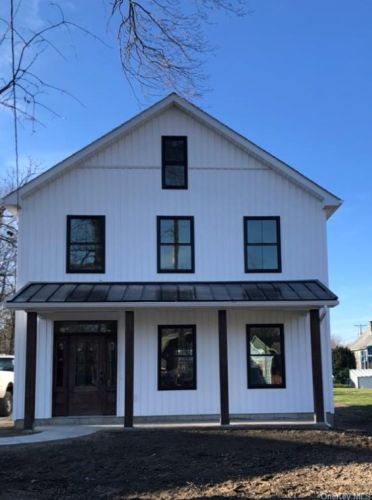 90 Railroad Ave, Montgomery, NY 12549-1505