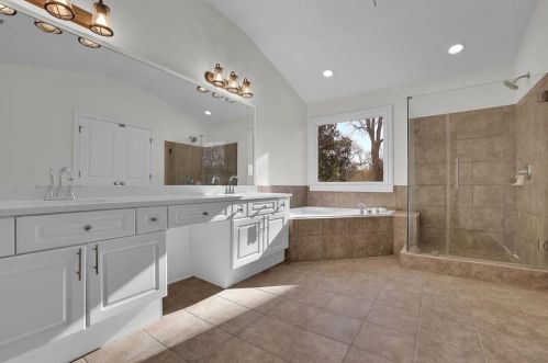 2199 Collins Dr, Atlanta GA  30318-1217 exterior