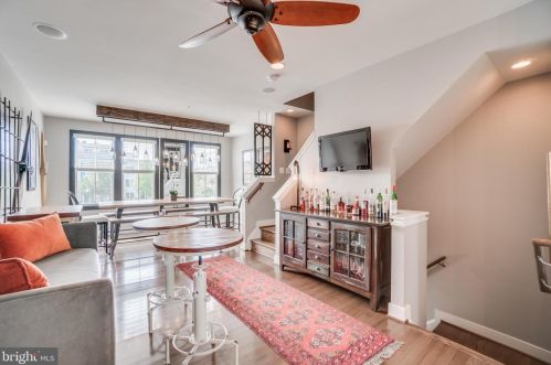 909 Montgomery, Alexandria VA 22314-1638 exterior