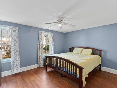 26 Whitford Ave, Providence RI 02908-3355 exterior