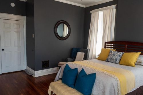 4131 Virginia Ave, Saint Louis MO 63118-4317 exterior