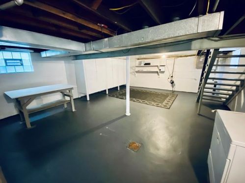 3006 Brentwood Ave, Pittsburgh PA  15227-2817 exterior