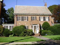 53 Eliot Memorial Rd, Newton, MA 02458-2703