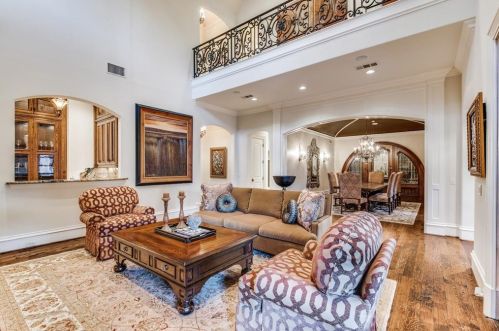 1 Bretton Woods Way, Dallas TX 75220-3808 exterior