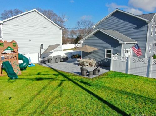 56 County St, Norwalk CT 06851-4315 exterior