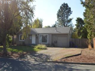670 Gilbert St, Eugene, OR 97402-2336
