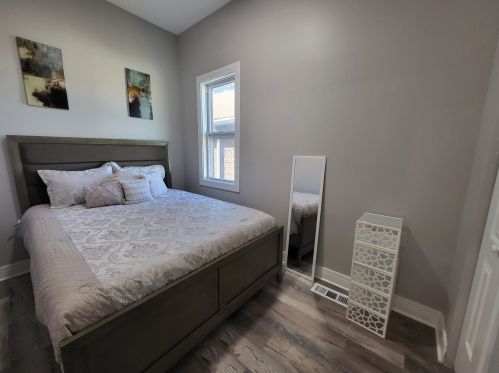 2837 Farrell St, Chicago IL 60608-5707 exterior