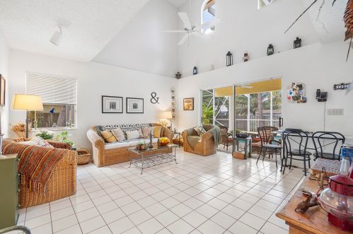 1401 18 St, Boca Raton FL 33486-6510 exterior