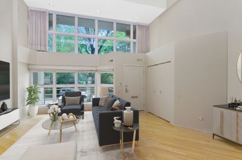 2246 Lakewood Ave, Chicago IL 60614-3629 exterior