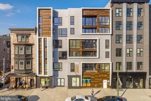 629 Girard Ave, Philadelphia PA  19125-3408 exterior