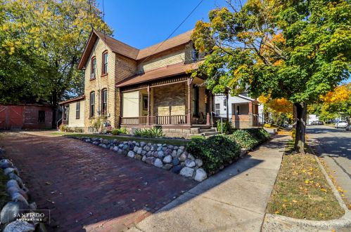 341 Indiana Ave, Grand Rapids, MI 49504-6257