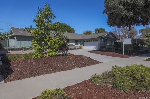 1607 Dorothy Ln, Fullerton, CA 92831-2903