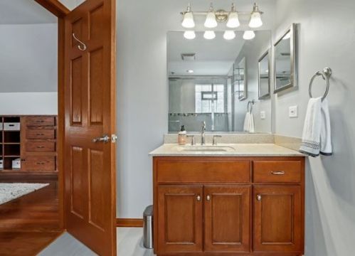 5340 Cullom Ave, Chicago IL 60641-1313 exterior