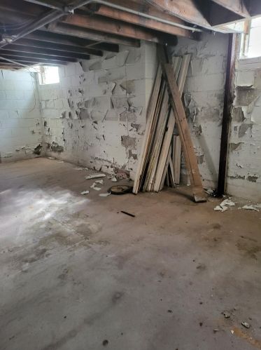 3863 55, Milwaukee WI 53220-2045 exterior