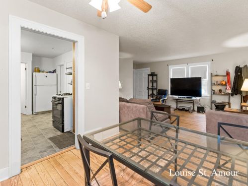 35 Maplewood Ave, Meskegon MI  49444-3045 exterior