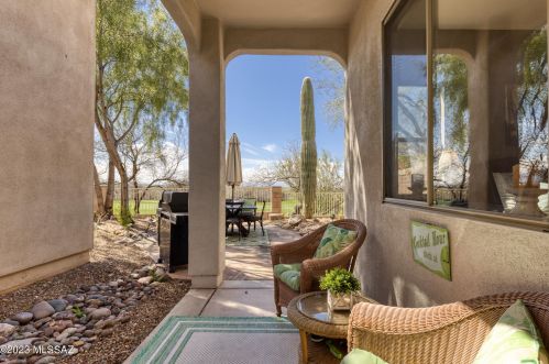 5073 Pinnacle Cove Dr, Tucson AZ  85749-7153 exterior