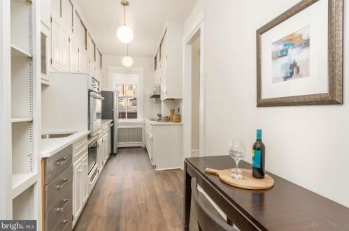 1611 Riggs Pl, Washington DC 20009-6418 exterior