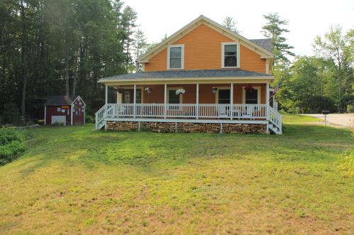 57 Forest St, Wakefield, NH 03872-4317
